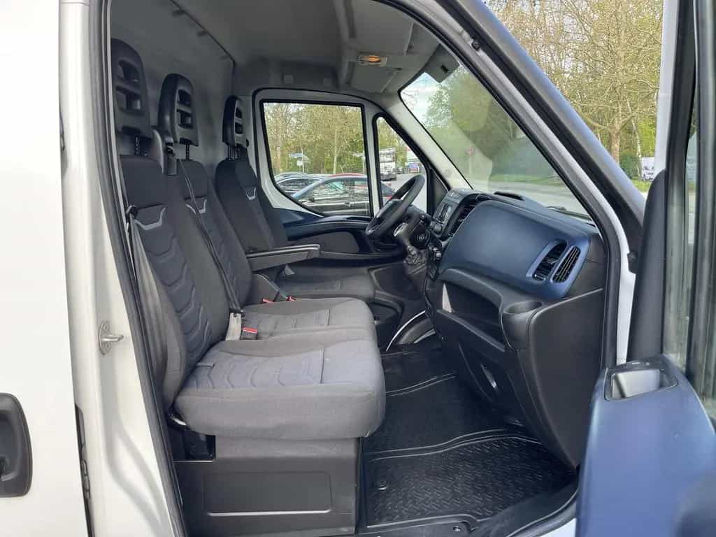 Iveco Daily 35 S 16 Hi-Matic Maxi *1.Hand*Klima* 06/2021-photo-12