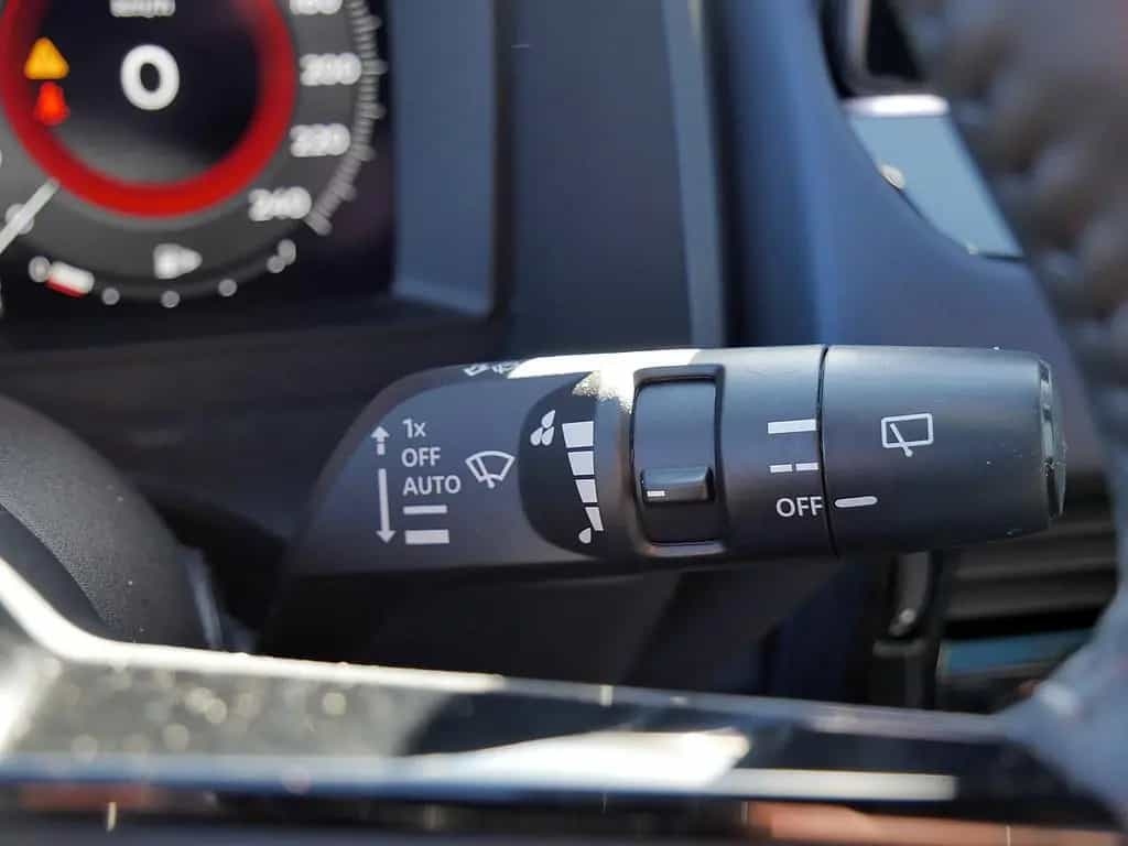 Nissan Qashqai 1.5 e-Power 03/2023-photo-35