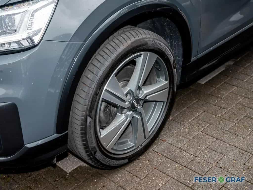 Audi Q2 1.0TFSI S tronic LED/Kamera/AHK/Optik 04/2018-photo-9
