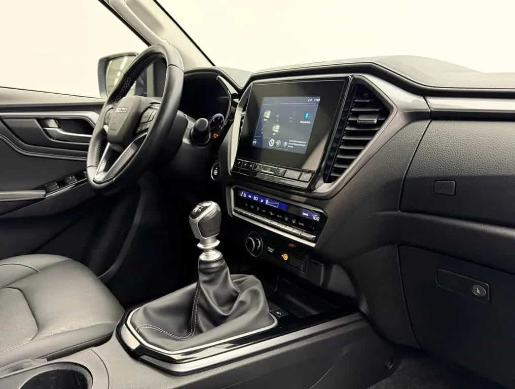 Isuzu D-Max 4x4 °Rollo°AHK°SHZ°PDC°RFK°Garantie° 05/2022-photo-10