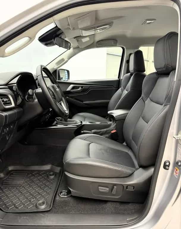 Isuzu D-Max 4x4 °Rollo°AHK°SHZ°PDC°RFK°Garantie° 05/2022-photo-18
