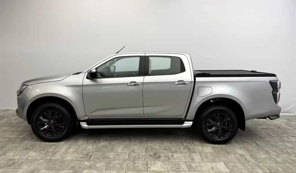 Isuzu D-Max 4x4 °Rollo°AHK°SHZ°PDC°RFK°Garantie° 05/2022-photo-6