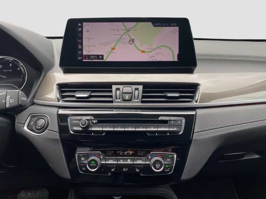 BMW X1 xDrive20d xLine ACC LED SpurAss AHK HUD RFK 10/2019-photo-12