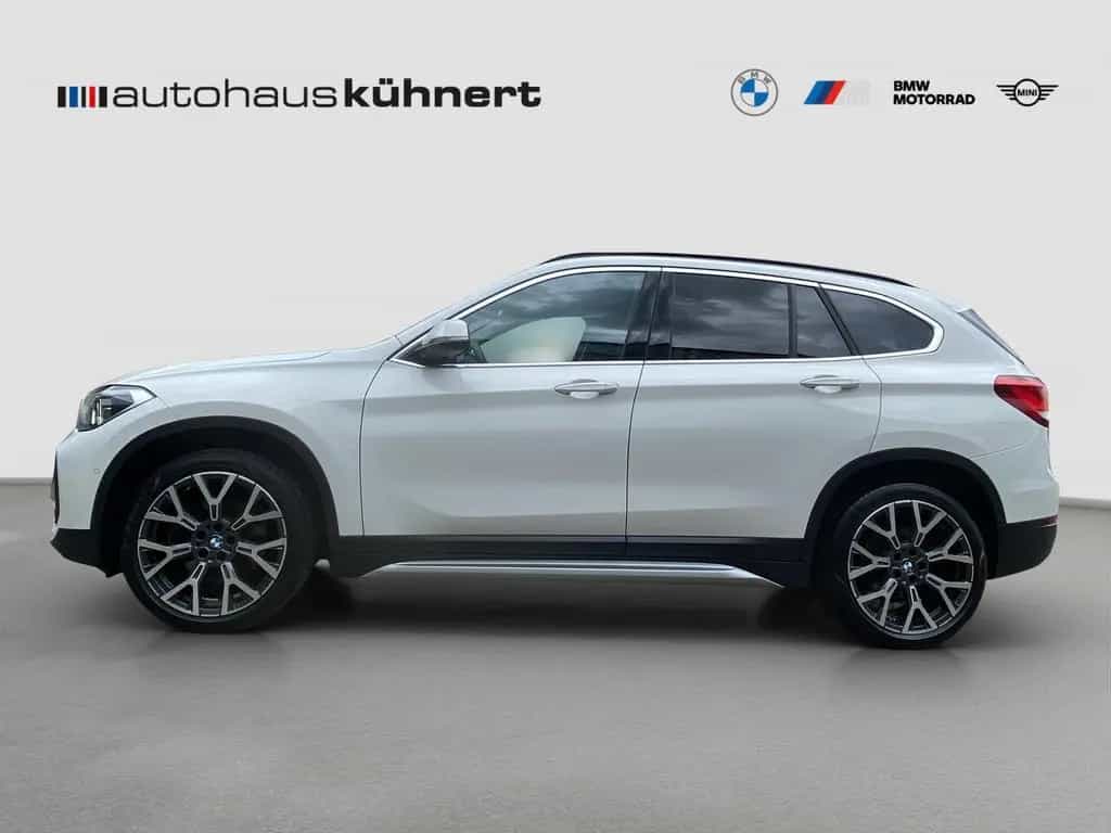 BMW X1 xDrive20d xLine ACC LED SpurAss AHK HUD RFK 10/2019-photo-2