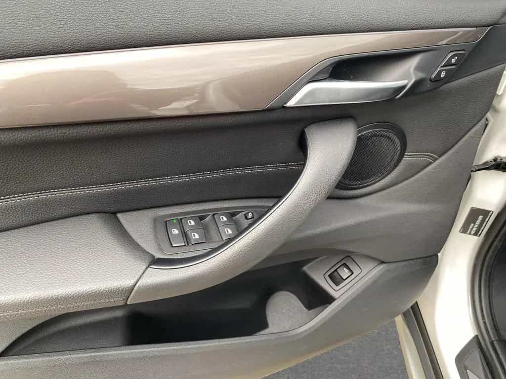 BMW X1 xDrive20d xLine ACC LED SpurAss AHK HUD RFK 10/2019-photo-21