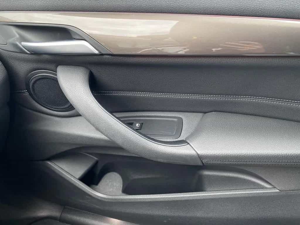 BMW X1 xDrive20d xLine ACC LED SpurAss AHK HUD RFK 10/2019-photo-23