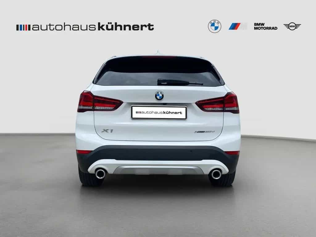 BMW X1 xDrive20d xLine ACC LED SpurAss AHK HUD RFK 10/2019-photo-4