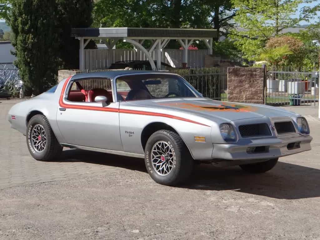 Pontiac Firebird ~ 400cui/V8 ~ ungeschweißt ~ matching 02/1976-photo-10