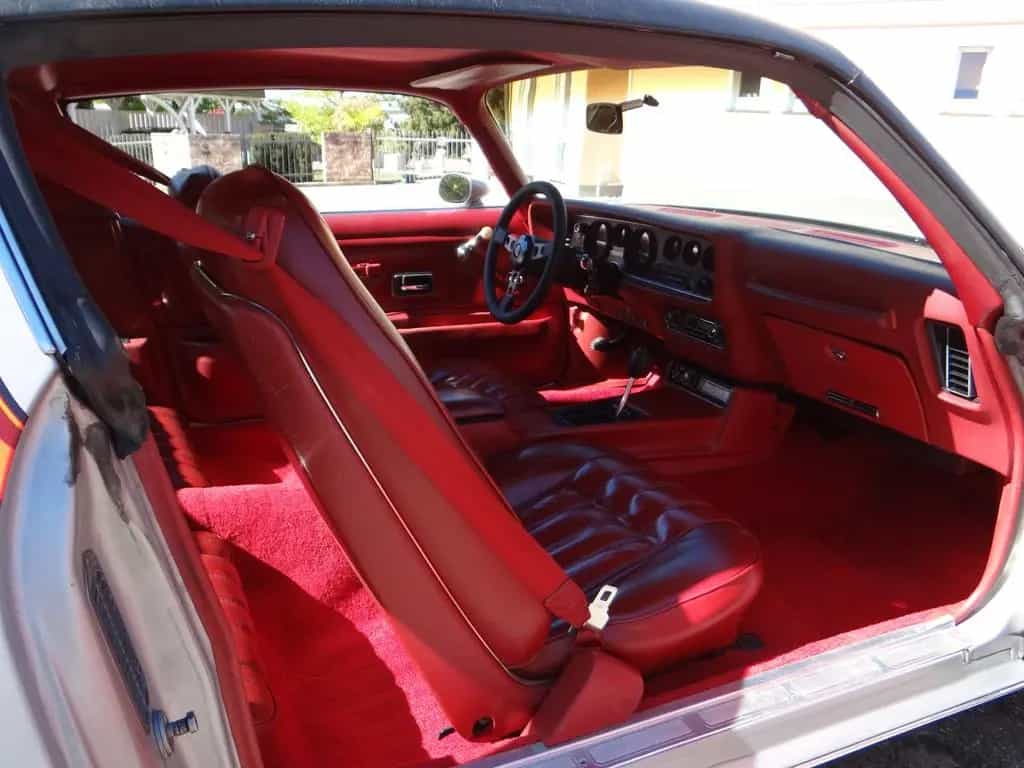 Pontiac Firebird ~ 400cui/V8 ~ ungeschweißt ~ matching 02/1976-photo-17
