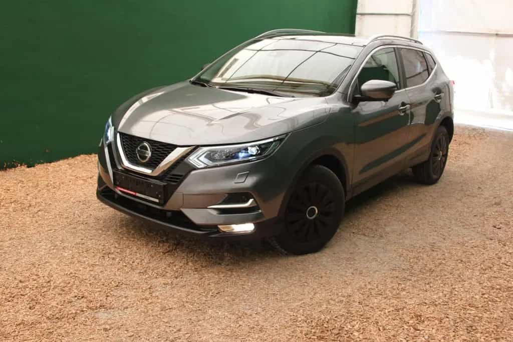 Nissan Qashqai N-Connecta/ Kamera/ Glasdach/ SHZ/ 39tkm 01/2020-photo-0