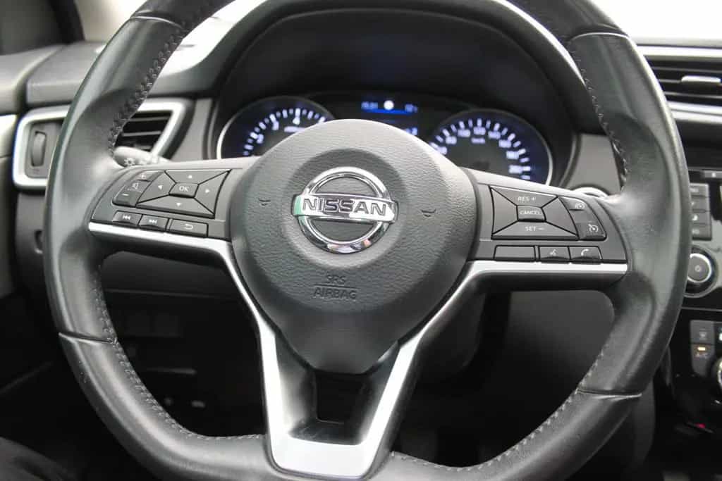 Nissan Qashqai N-Connecta/ Kamera/ Glasdach/ SHZ/ 39tkm 01/2020-photo-19