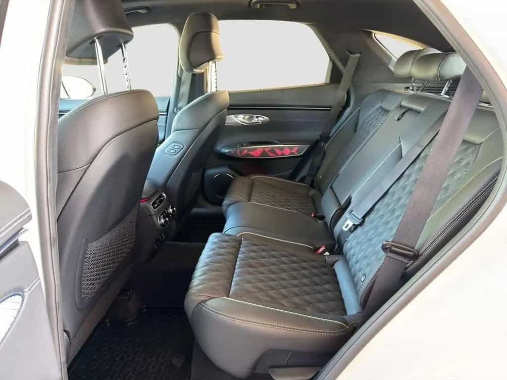 Genesis GV70 Sport 4WD 01/2023-photo-12