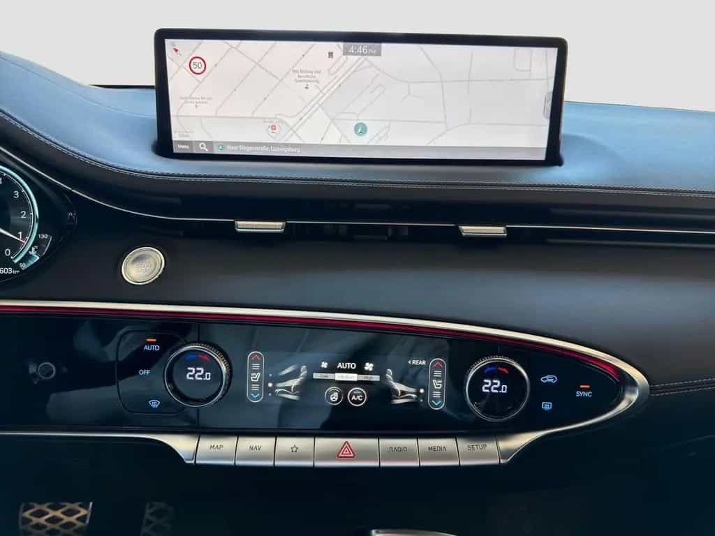 Genesis GV70 Sport 4WD 01/2023-photo-19