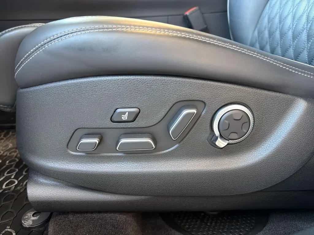 Genesis GV70 Sport 4WD 01/2023-photo-23