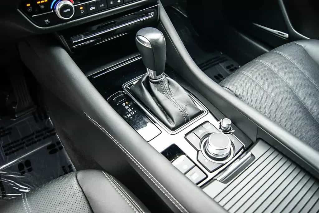 Mazda 6 Kombi 22 SKYACTIV-D 184 Sports-Line LEDER BOSE 05/2020-photo-16