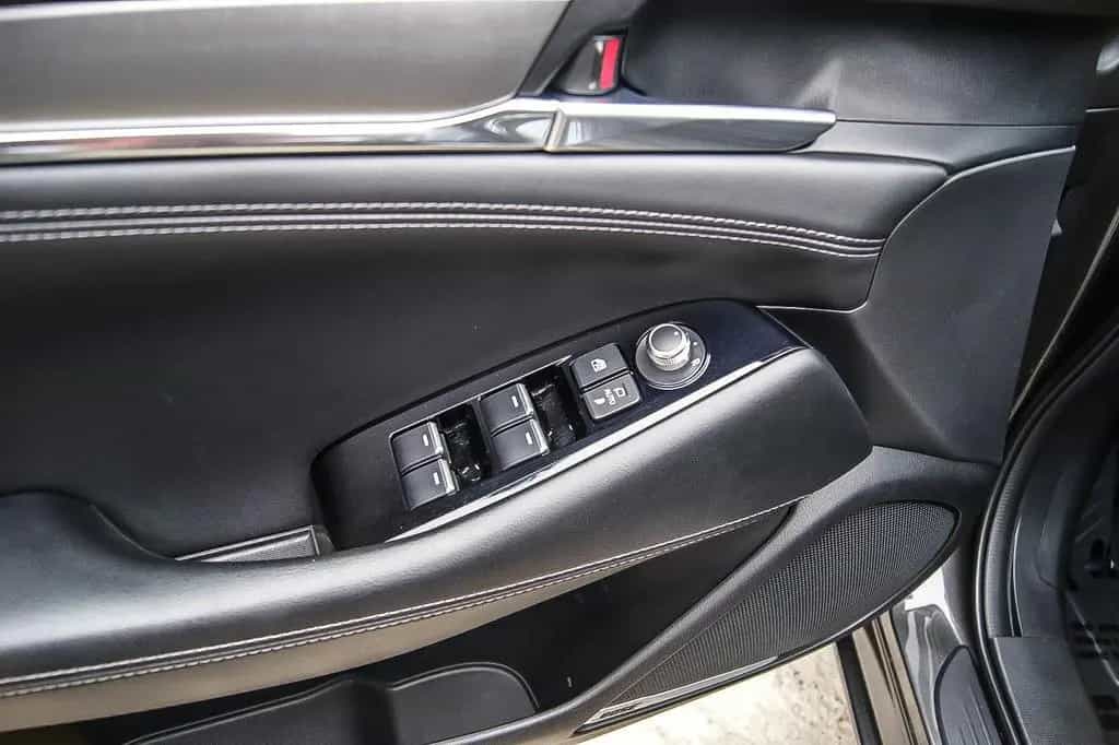 Mazda 6 Kombi 22 SKYACTIV-D 184 Sports-Line LEDER BOSE 05/2020-photo-20