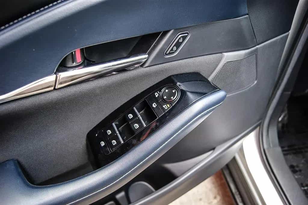 Mazda CX-30 2.0 SKYACTIV-G M Hybrid DESIGN HEADUP LED 01/2021-photo-26