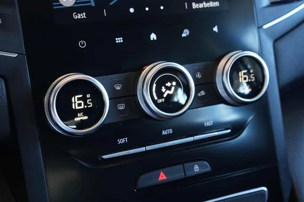 Renault Megane IV 5-trg. Zen *AUT*NAV*LED*KEYLEES* 04/2021-photo-21