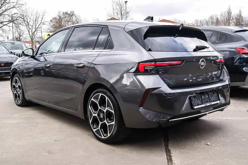 Opel Astra L 1.5 Aut ULTIMATE HEADUP ANHZV 360° PANO 08/2023-photo-2