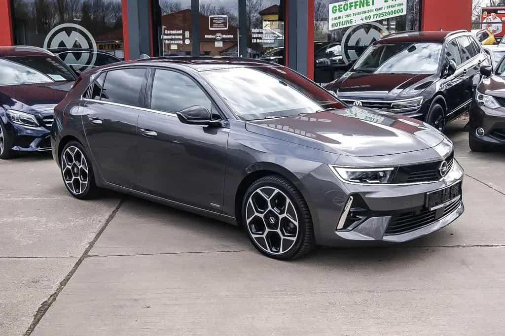 Opel Astra L 1.5 Aut ULTIMATE HEADUP ANHZV 360° PANO 08/2023-photo-4