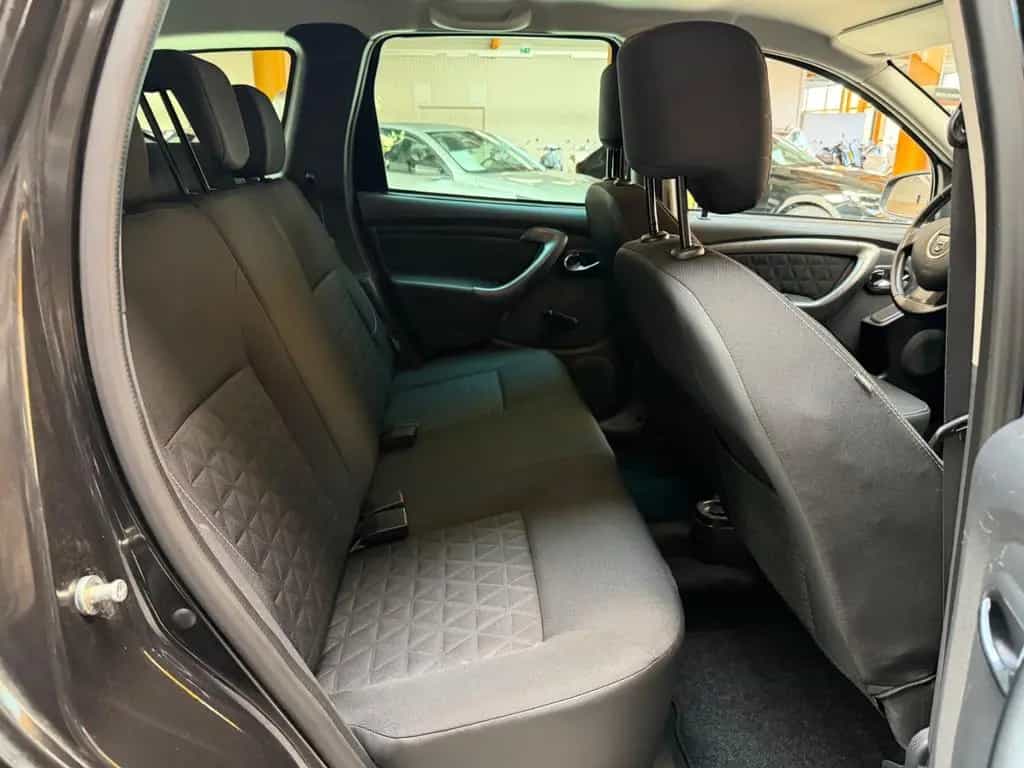 Dacia Duster 10/2014-photo-15