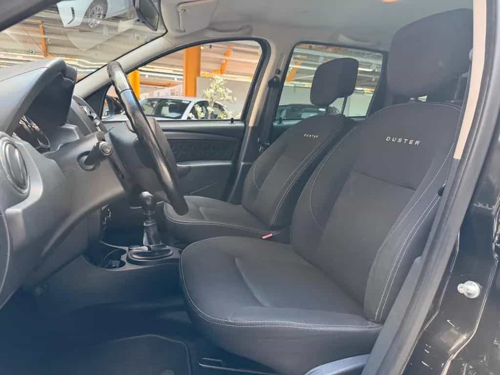 Dacia Duster 10/2014-photo-9