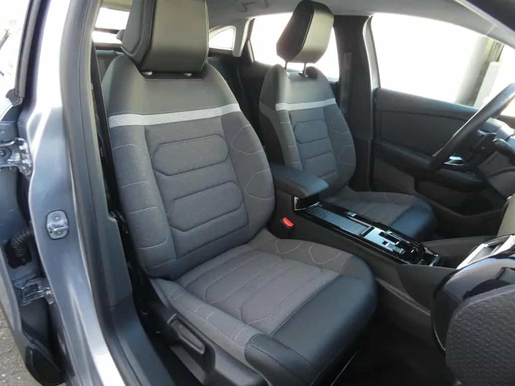 Citroën C4 Automatik *ALU*KAMERA*ALU*PDC* 09/2023-photo-25