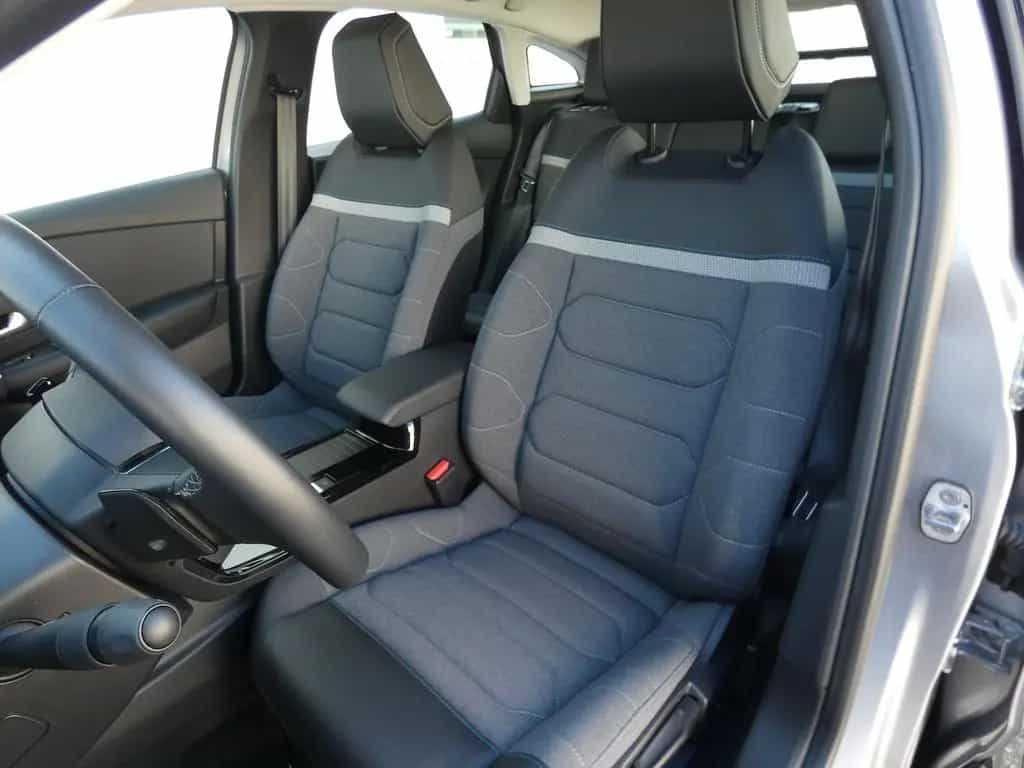 Citroën C4 Automatik *ALU*KAMERA*ALU*PDC* 09/2023-photo-28