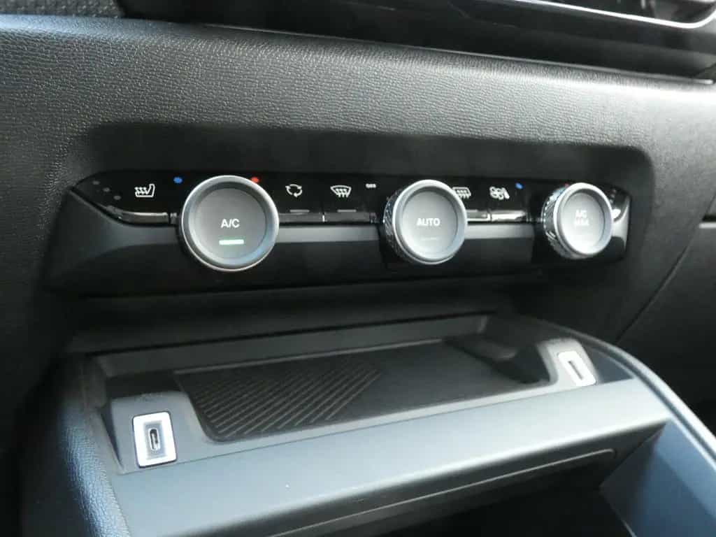 Citroën C4 Automatik *ALU*KAMERA*ALU*PDC* 09/2023-photo-37