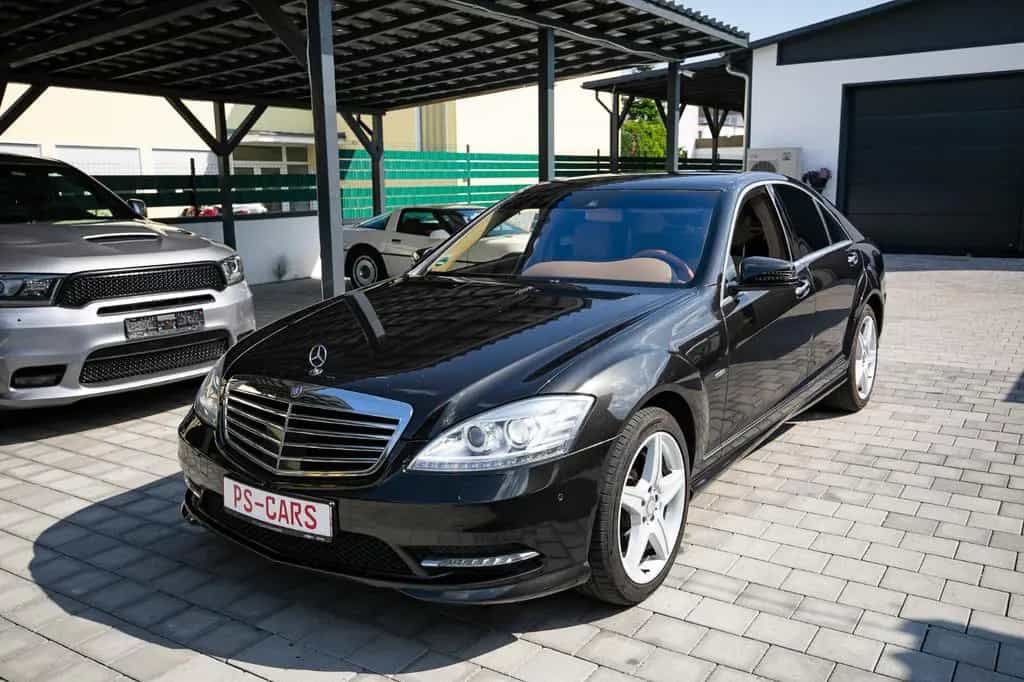 Mercedes-Benz S 500 S Limousine S 500 CGI BE 4Matic 01/2012-photo-1