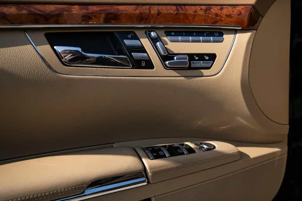 Mercedes-Benz S 500 S Limousine S 500 CGI BE 4Matic 01/2012-photo-12