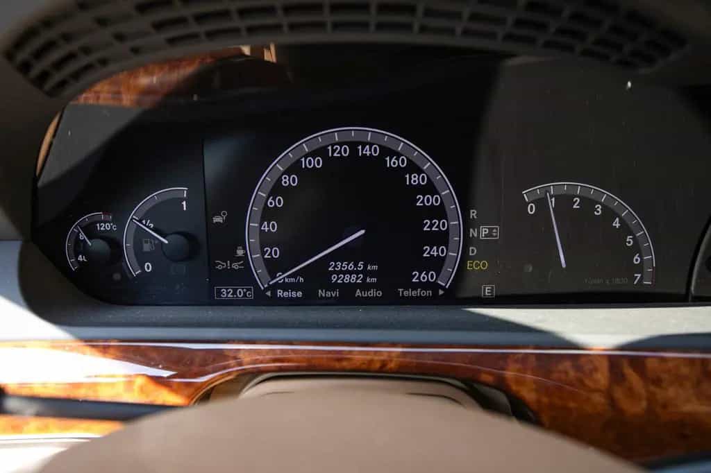Mercedes-Benz S 500 S Limousine S 500 CGI BE 4Matic 01/2012-photo-24