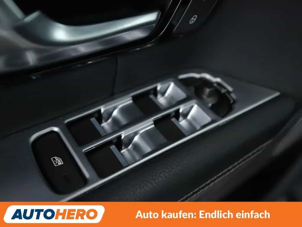 Land Rover Range Rover Evoque 2.0 Sd4 SE Dynamic Aut.*NAVI*BI-XENON*PDC 01/2018-photo-24