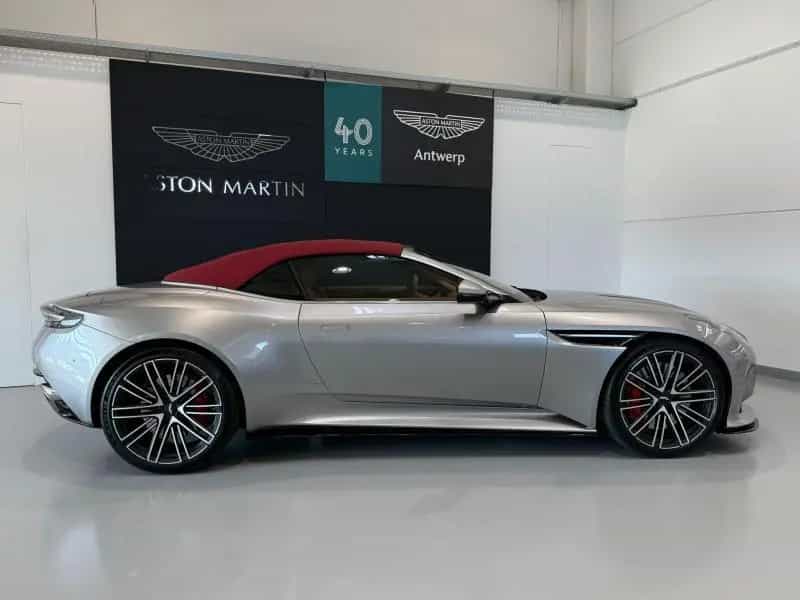 Aston Martin DB12 Volante 07/2025-photo-2