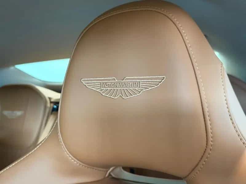 Aston Martin DB12 Volante 07/2025-photo-34