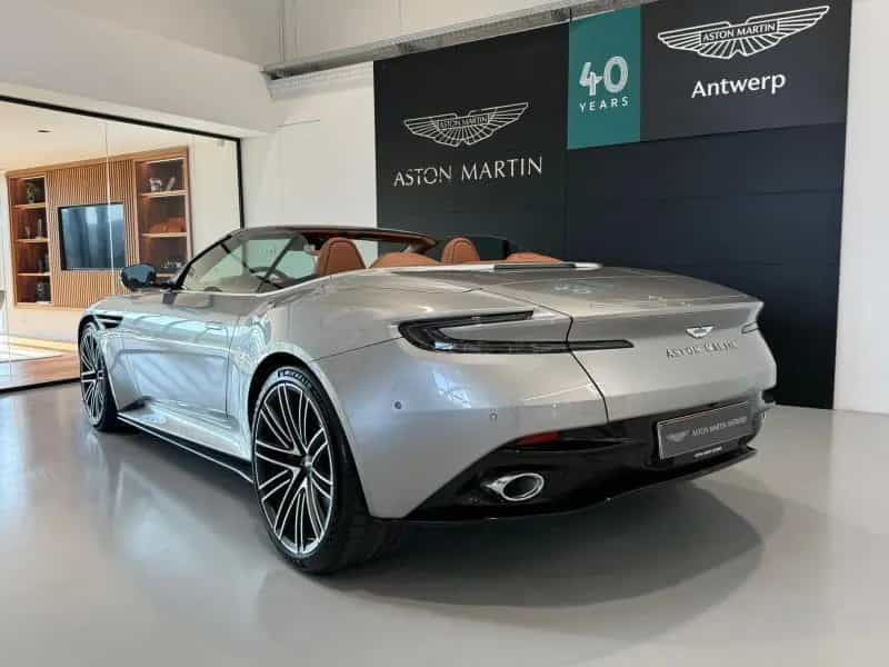 Aston Martin DB12 Volante 07/2025-photo-4
