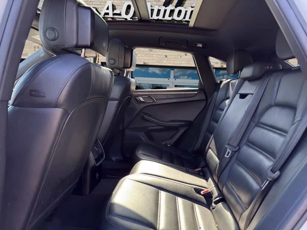 Porsche Macan 07/2019-photo-10