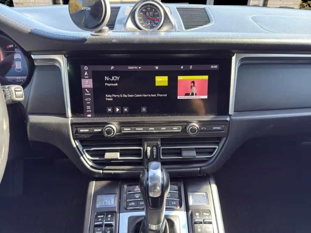 Porsche Macan 07/2019-photo-13