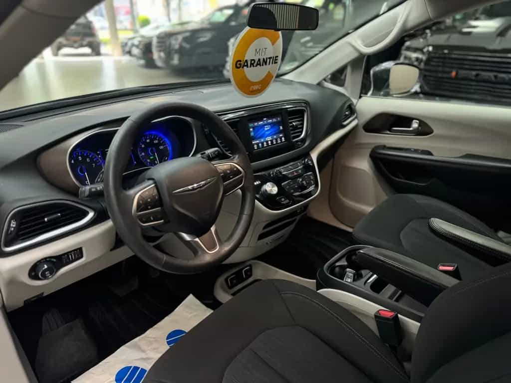Chrysler Pacifica 3.6 V6 / Kamera / 8 Sitzer / TÜV NEU 10/2018-photo-22