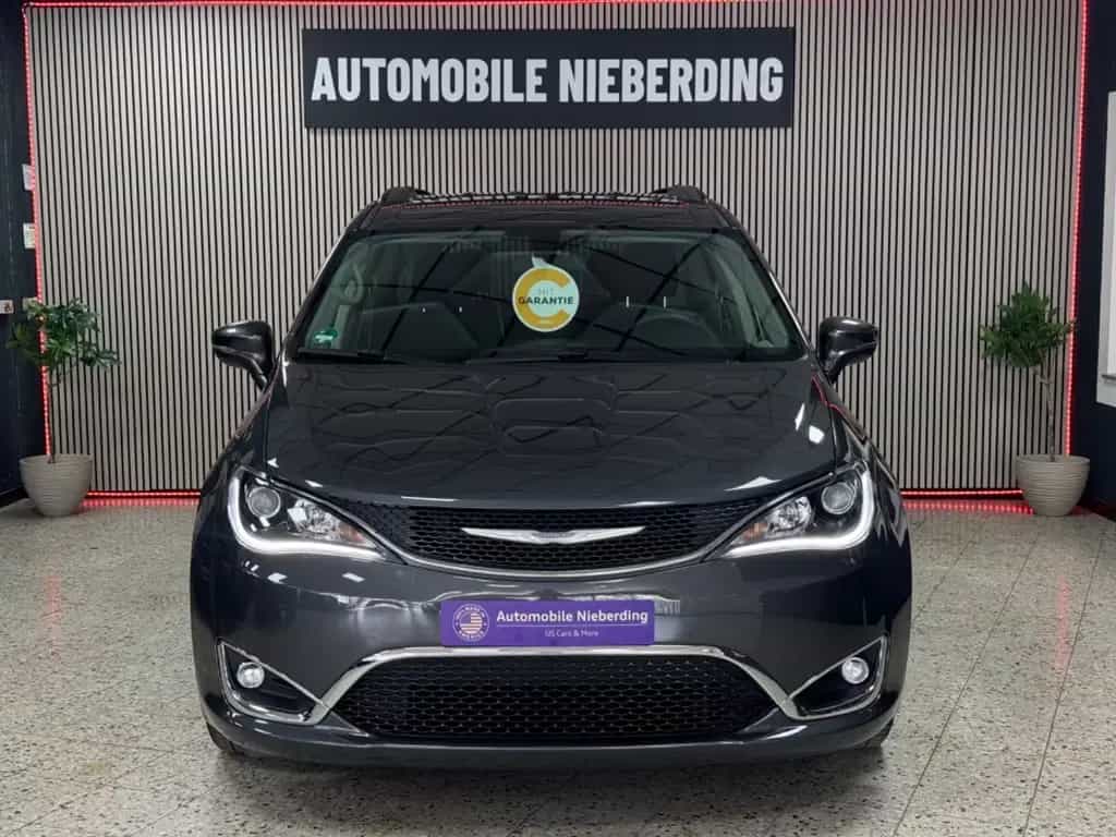 Chrysler Pacifica 3.6 V6 / Kamera / 8 Sitzer / TÜV NEU 10/2018-photo-3