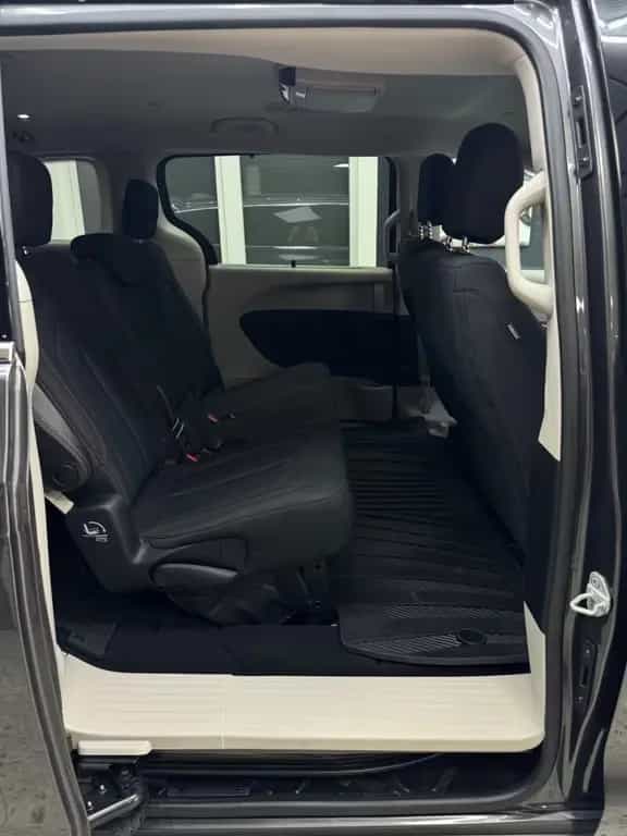 Chrysler Pacifica 3.6 V6 / Kamera / 8 Sitzer / TÜV NEU 10/2018-photo-30