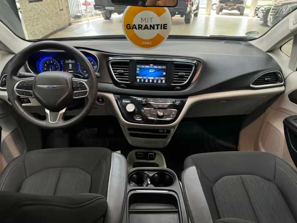 Chrysler Pacifica 3.6 V6 / Kamera / 8 Sitzer / TÜV NEU 10/2018-photo-40