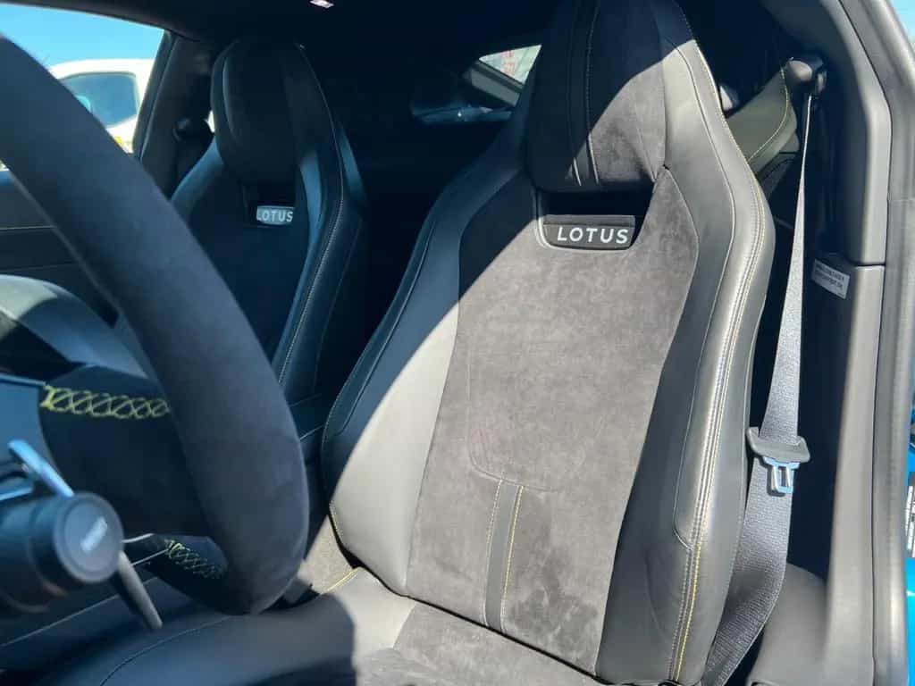 Lotus Emira V6 First Edition 06/2023-photo-9