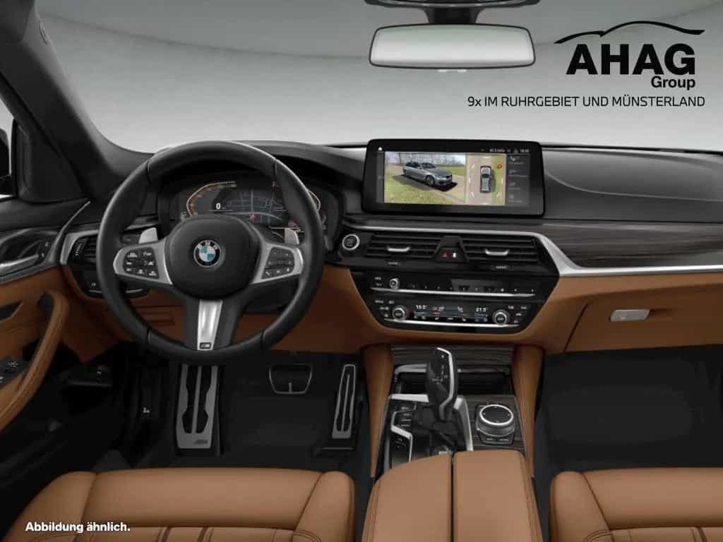 BMW 5 Series 530i xDrive Touring 06/2021-photo-3