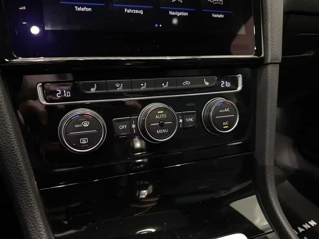 Volkswagen Golf R *AKRAPOVIC, PANO, DYNAUDIO, H&R, RFK, ACC 07/2019-photo-34