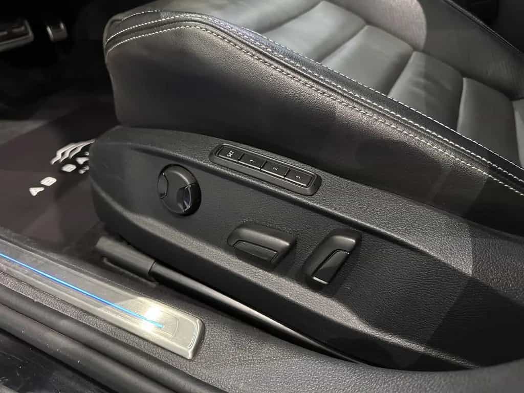 Volkswagen Golf R *AKRAPOVIC, PANO, DYNAUDIO, H&R, RFK, ACC 07/2019-photo-43