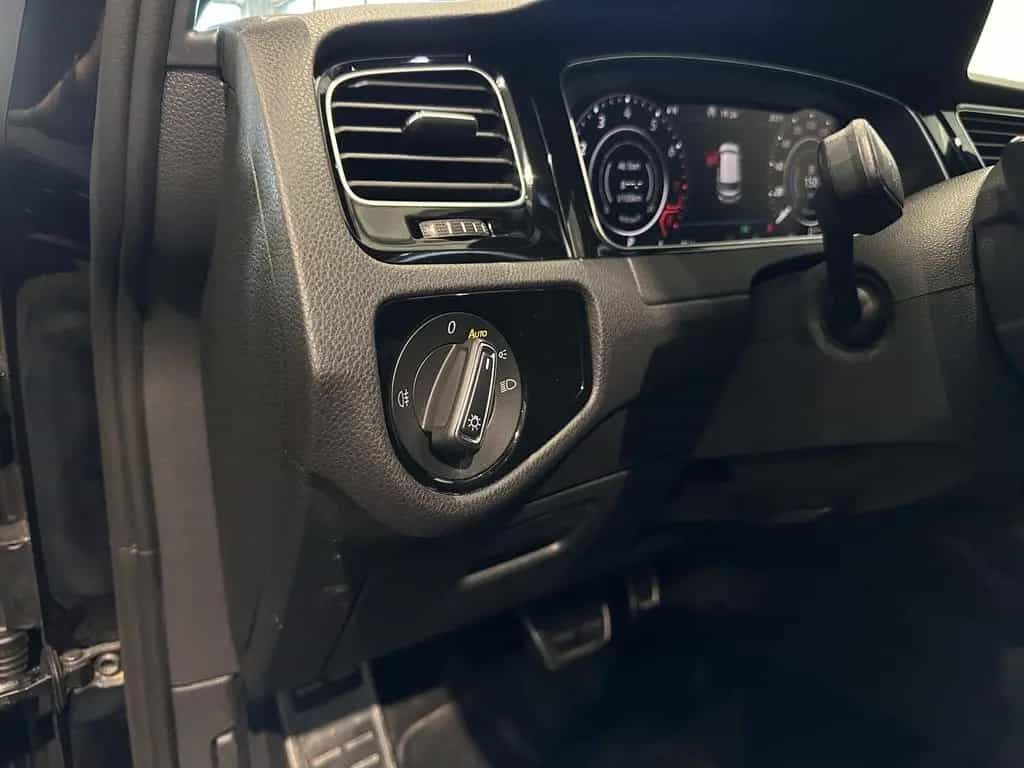 Volkswagen Golf R *AKRAPOVIC, PANO, DYNAUDIO, H&R, RFK, ACC 07/2019-photo-46