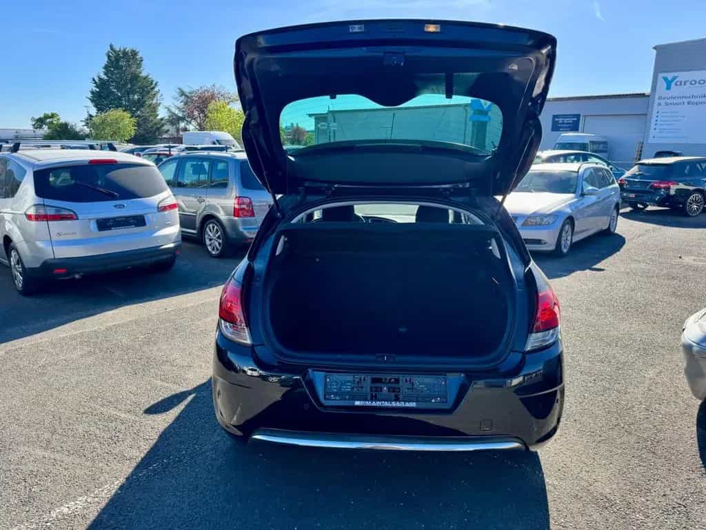 Citroën C4 Lim. Selection 1.2 Pure Tech-Apple CarPlay 06/2017-photo-4