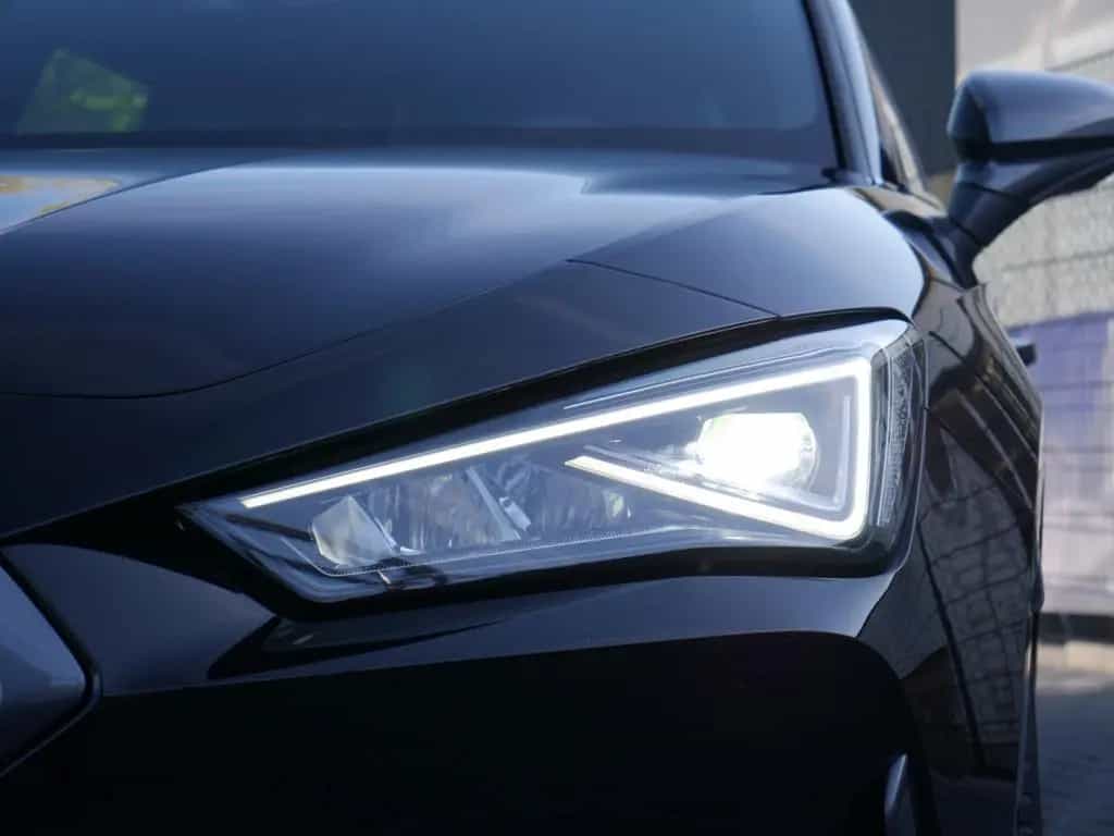 Cupra Leon Sportstourer 2.0 TSI VZ 4Drive NAVI ACC LED 01/2023-photo-23