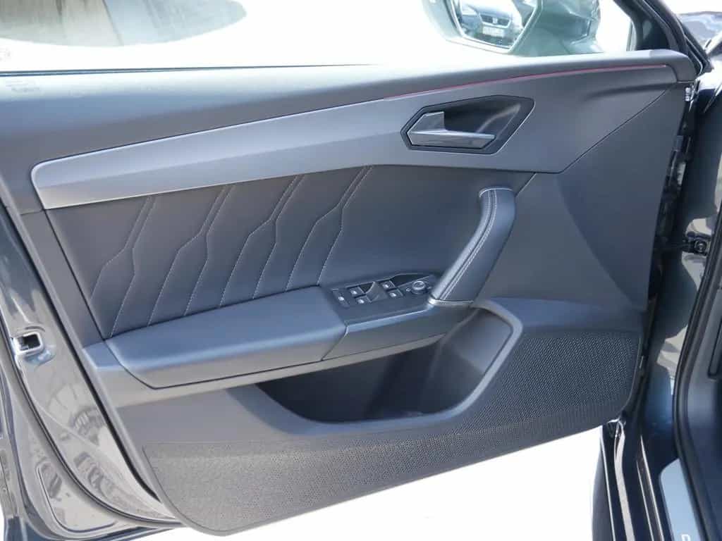 Cupra Leon 2.0 TSI VZ PDC SHZ DCC KAMERA NAVI ACC LED 04/2022-photo-19